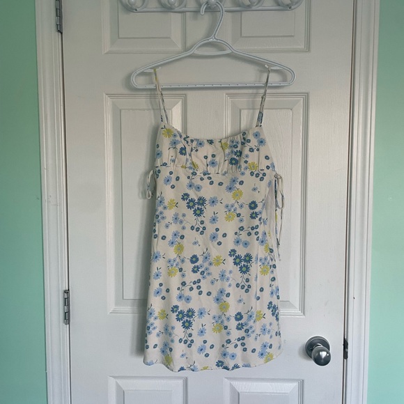 Zara Linen Floral Dress - Picture 5 of 5